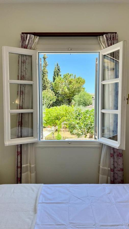 Wood & Blossom, Gcollectiongr Spetses Town Bagian luar foto
